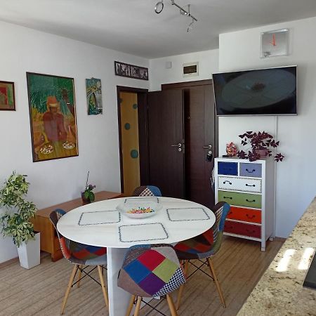 Bright Apartment At A Great Location Sofia Exterior foto
